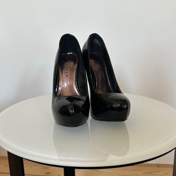 Black Patent Leather Pleasers - Picture 2 of 3